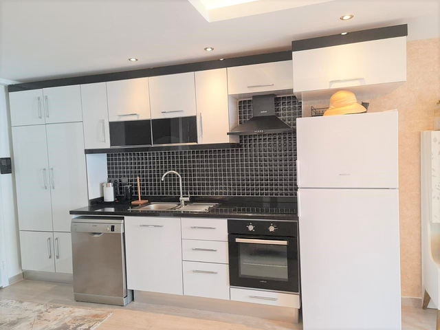 Spacious 2+1 penthouse in Kestel district