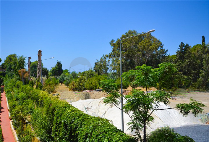 Apartment 2+1 on the first line in the center of Alanya