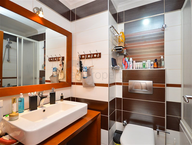 Apartment 2+1 on the first line in the center of Alanya