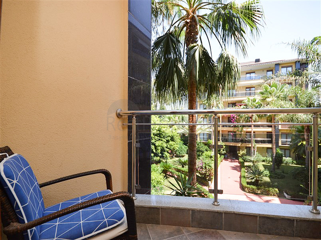 Apartment 2+1 on the first line in the center of Alanya