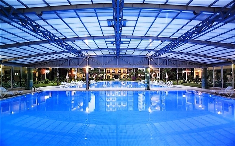 Apartment 2+1 on the first line in the center of Alanya