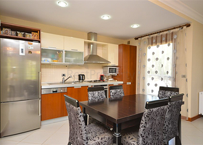 Apartment 2+1 on the first line in the center of Alanya