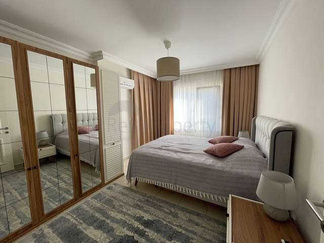 Spacious 2+1 apartment in the central area of Alanya