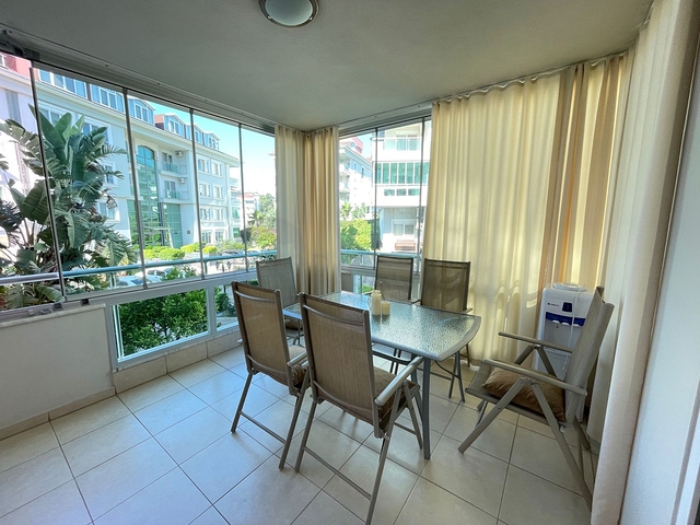 Spacious 2+1 apartment in the central area of Alanya