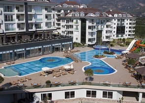 Spacious 2+1 apartment in the central area of Alanya