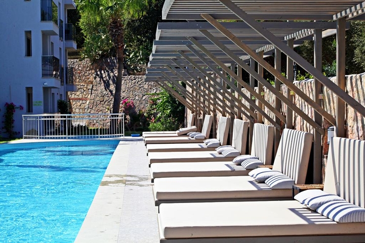 We present a unique boutique apartment hotel ideally located in one of the most popular tourist areas of Bodrum. 
