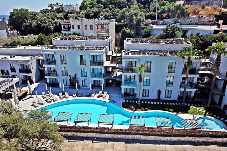 We present a unique boutique apartment hotel ideally located in one of the most popular tourist areas of Bodrum. 