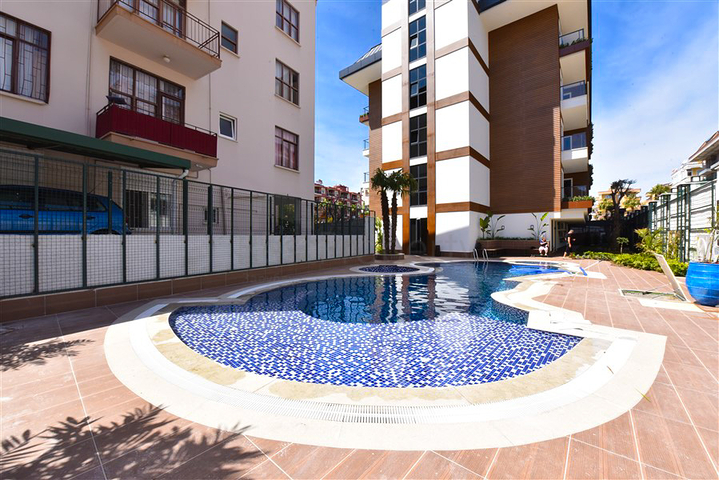 2+1 penthouse with beautiful views in Cleopatra beach area for rent