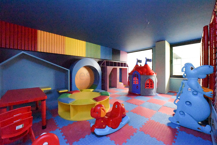 2+1 penthouse with beautiful views in Cleopatra beach area for rent