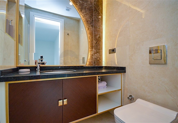 2+1 penthouse with beautiful views in Cleopatra beach area for rent