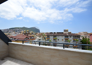 2+1 penthouse with beautiful views in Cleopatra beach area for rent