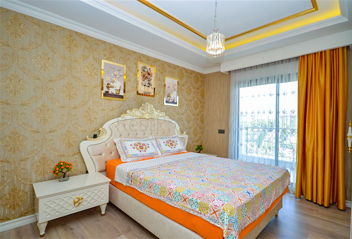 Luxury 2+1 apartment with sea view in an elite Alanya complex