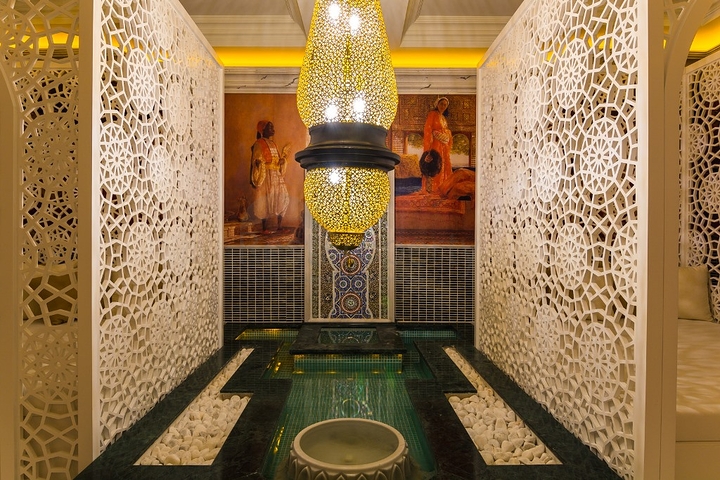 Luxury 2+1 apartment with sea view in an elite Alanya complex