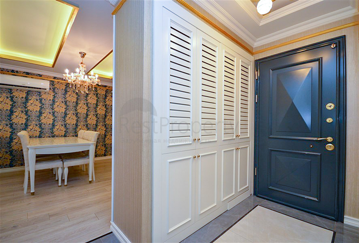 Luxury 2+1 apartment with sea view in an elite Alanya complex