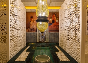 Luxury 2+1 apartment with sea view in an elite Alanya complex