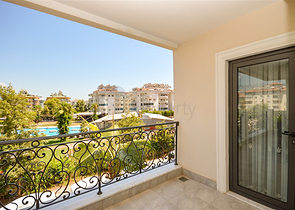 Luxury 2+1 apartment with sea view in an elite Alanya complex