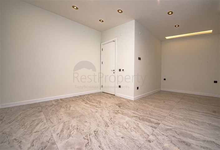 3+1 penthouse in the center of Alanya with stunning views