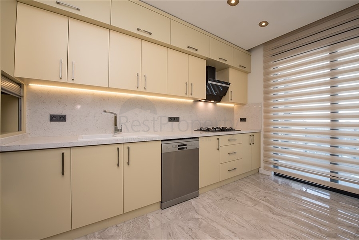 3+1 penthouse in the center of Alanya with stunning views