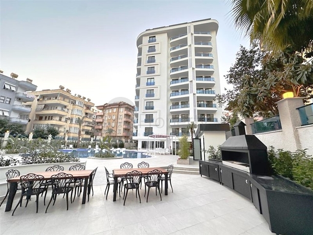 3+1 penthouse in the center of Alanya with stunning views