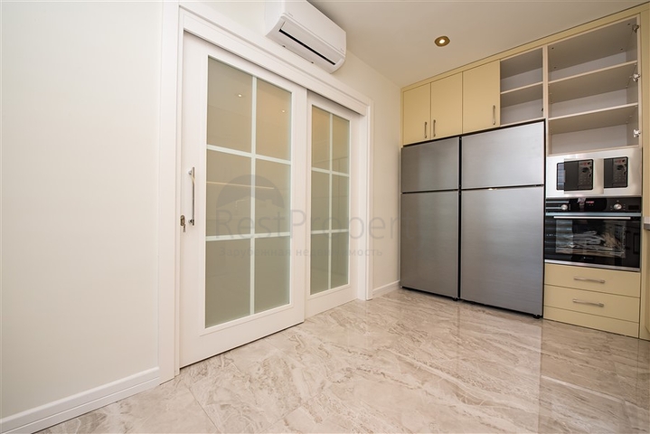 3+1 penthouse in the center of Alanya with stunning views