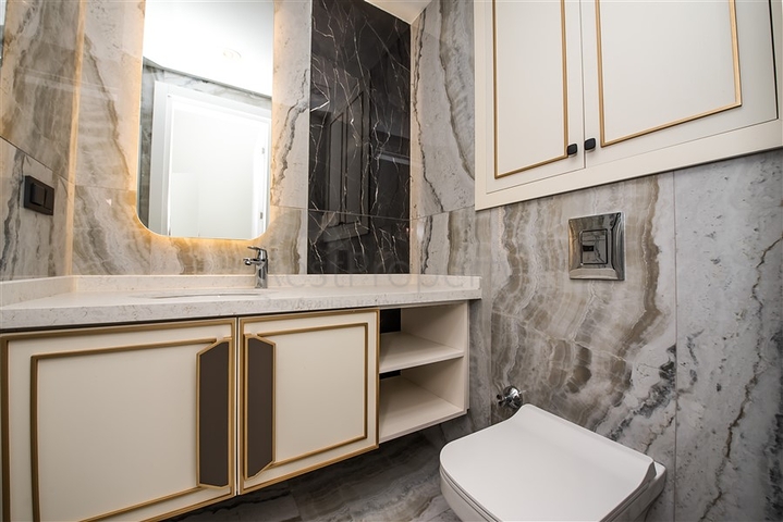 3+1 penthouse in the center of Alanya with stunning views