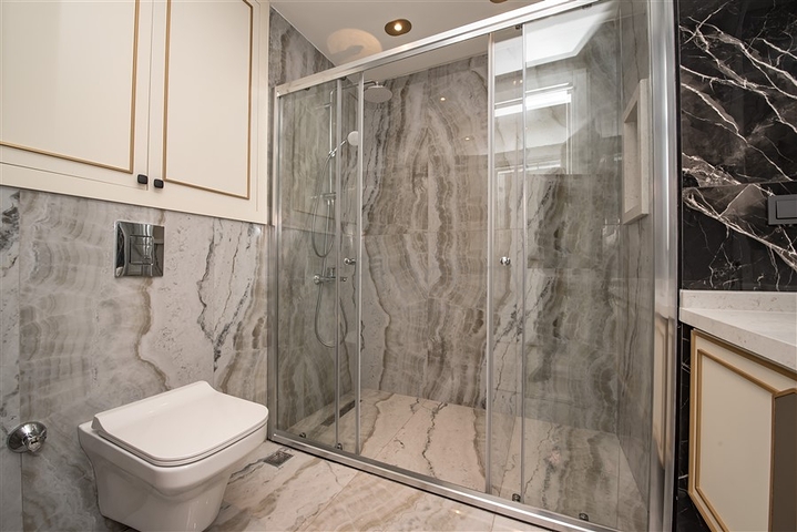 3+1 penthouse in the center of Alanya with stunning views