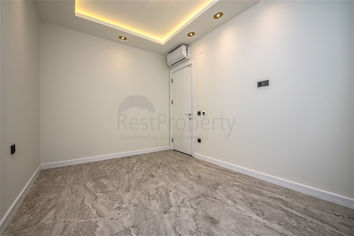 3+1 penthouse in the center of Alanya with stunning views