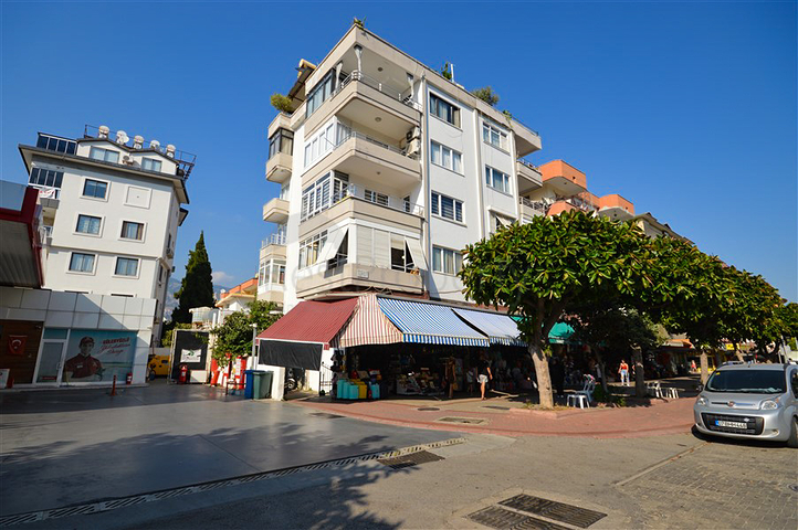 2+1 apartment 100 meters from the main beach of the city on Cleopatra
