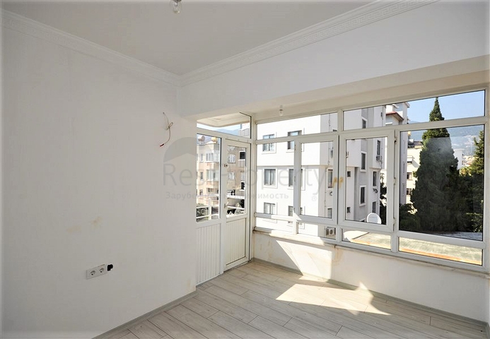 2+1 apartment 100 meters from the main beach of the city on Cleopatra