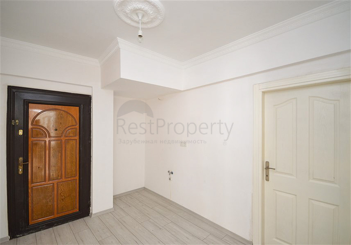 2+1 apartment 100 meters from the main beach of the city on Cleopatra