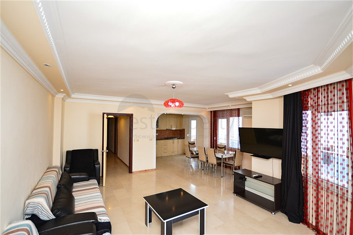 4+1 apartment 50 meters from the Mediterranean Sea