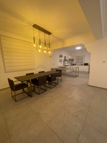 Villa on the coast of Long Beach