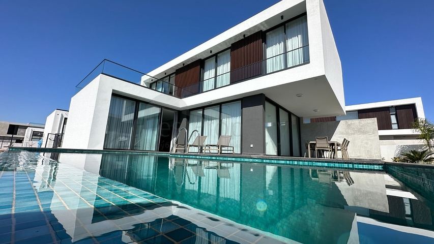 Villa with an individual design project in the Iskele area