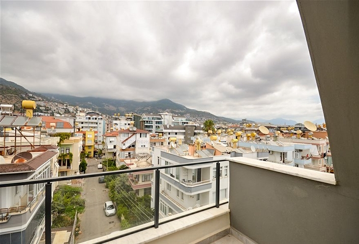 2+1 penthouse apartment in Cleopatra district