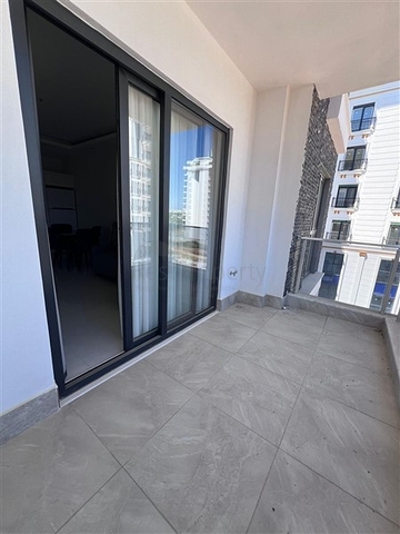 1+1 apartment in a new complex in Mahmutlar