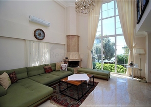 Furnished detached villa 4+1 in Tepe area