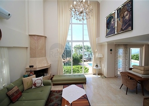 Furnished detached villa 4+1 in Tepe area