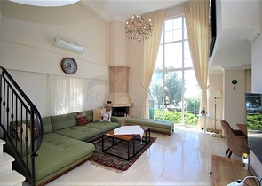 Furnished detached villa 4+1 in Tepe area