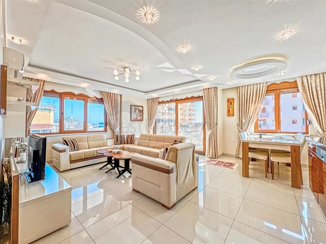 Spacious 2+1 apartment in Mahmutlar district