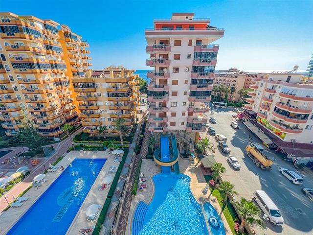 Spacious 2+1 apartment in Mahmutlar district