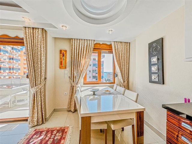 Spacious 2+1 apartment in Mahmutlar district