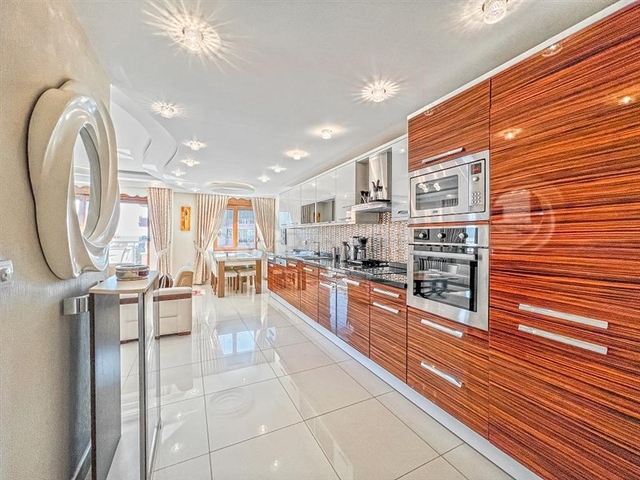 Spacious 2+1 apartment in Mahmutlar district