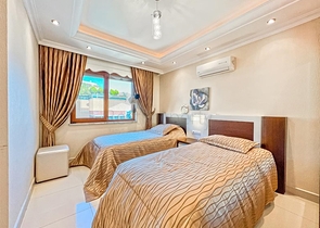 Spacious 2+1 apartment in Mahmutlar district