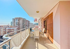 Spacious 2+1 apartment in Mahmutlar district