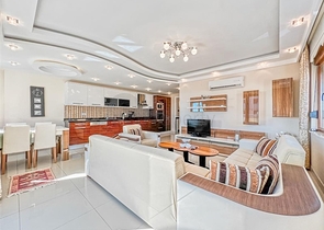 Spacious 2+1 apartment in Mahmutlar district