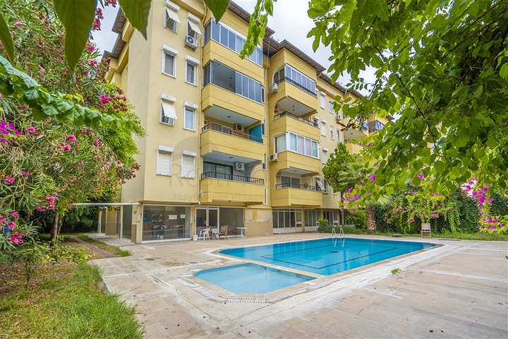 Renovated one bedroom apartment 400 m from the sea in Alanya