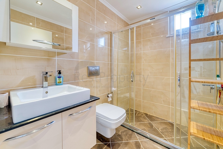 4+1 private villa with panoramic views in Kargicak area