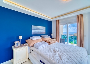 4+1 private villa with panoramic views in Kargicak area