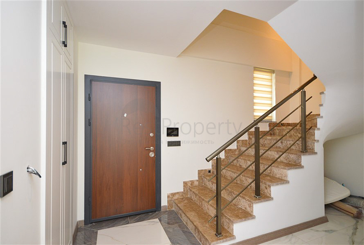 Modern and new 3+1 villa in Kargicak area