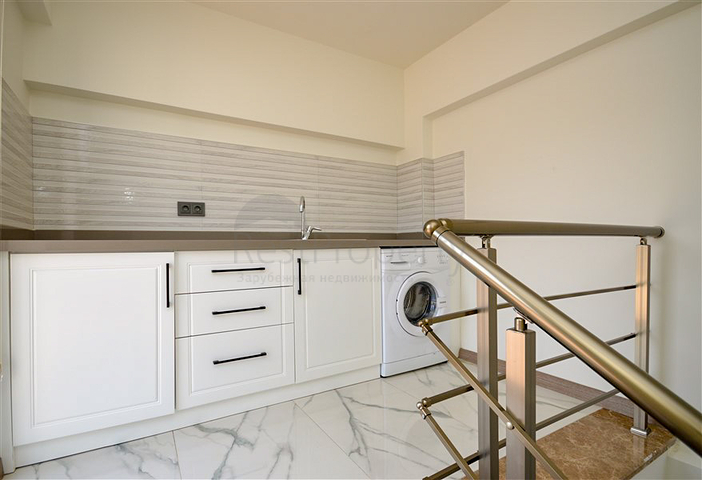 Modern and new 3+1 villa in Kargicak area